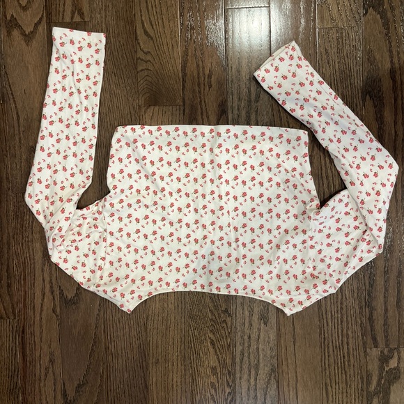 437 Cardigan in baby girl pattern - Picture 2 of 3